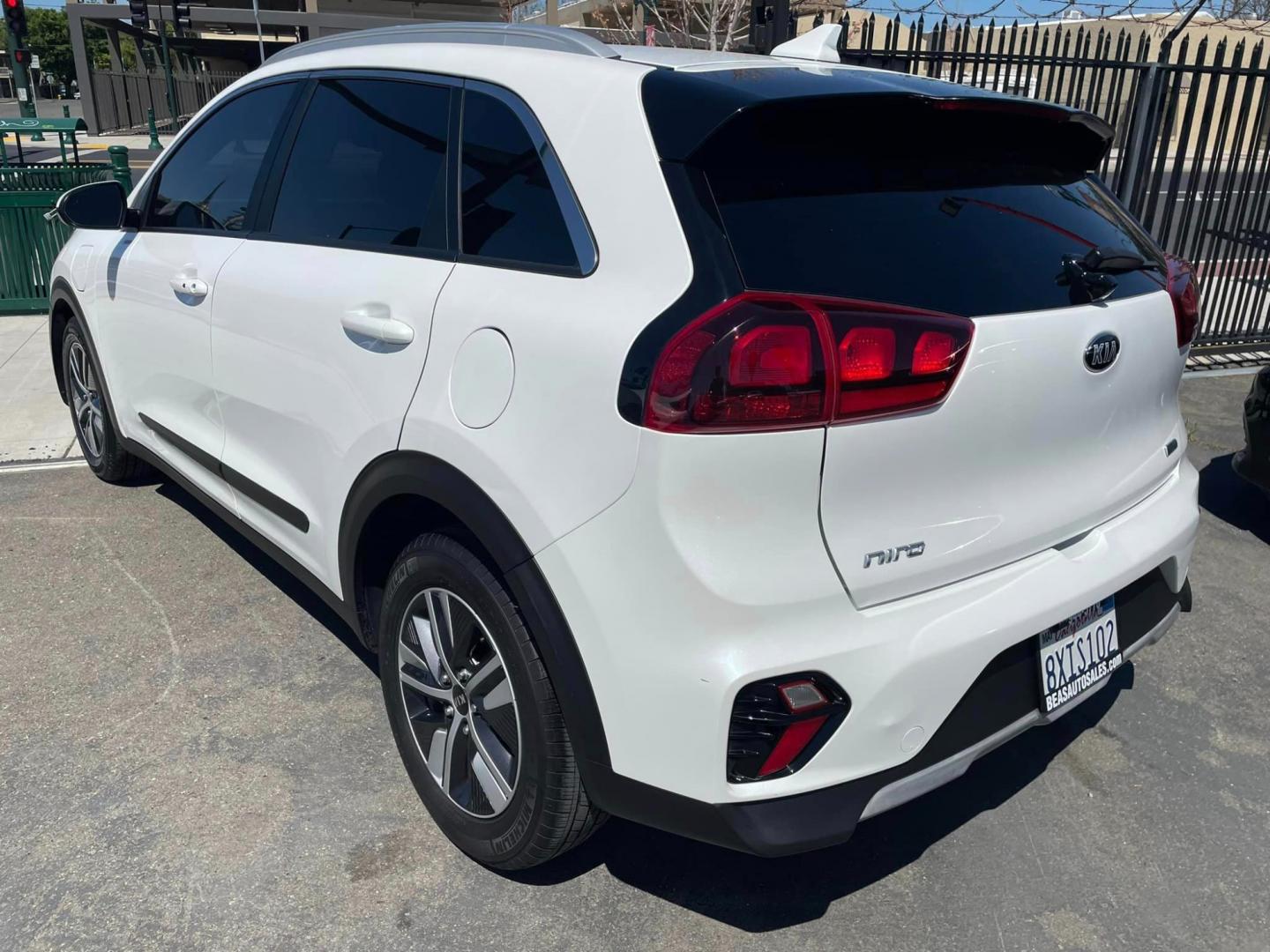 2021 WHITE /BLACK Kia Niro Plug In Hybrid (KNDCM3LD1M5) , located at 744 E Miner Ave, Stockton, CA, 95202, (209) 944-5770, 37.956863, -121.282082 - Photo#11